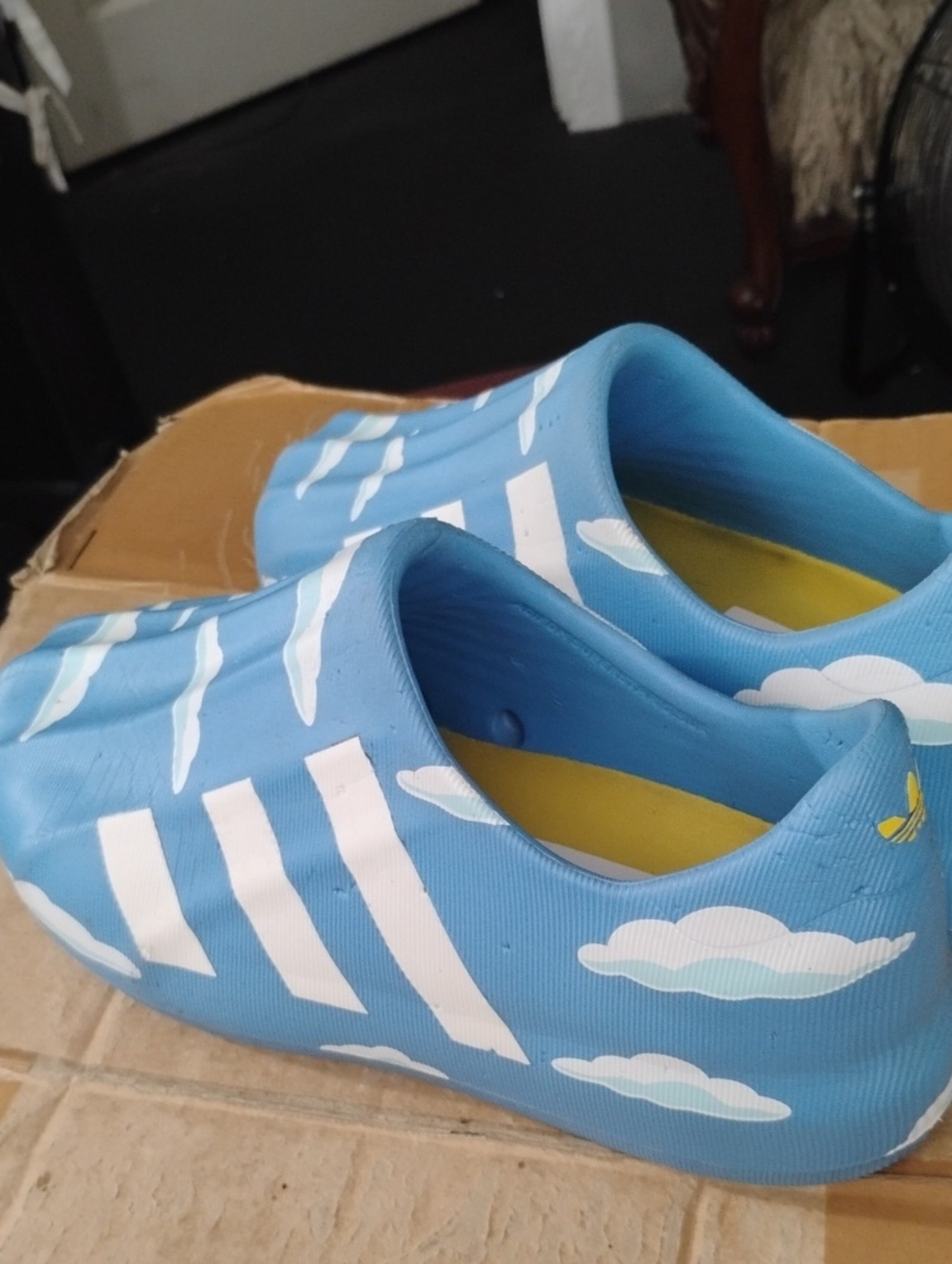 The Simpsons Adifoam Superstars